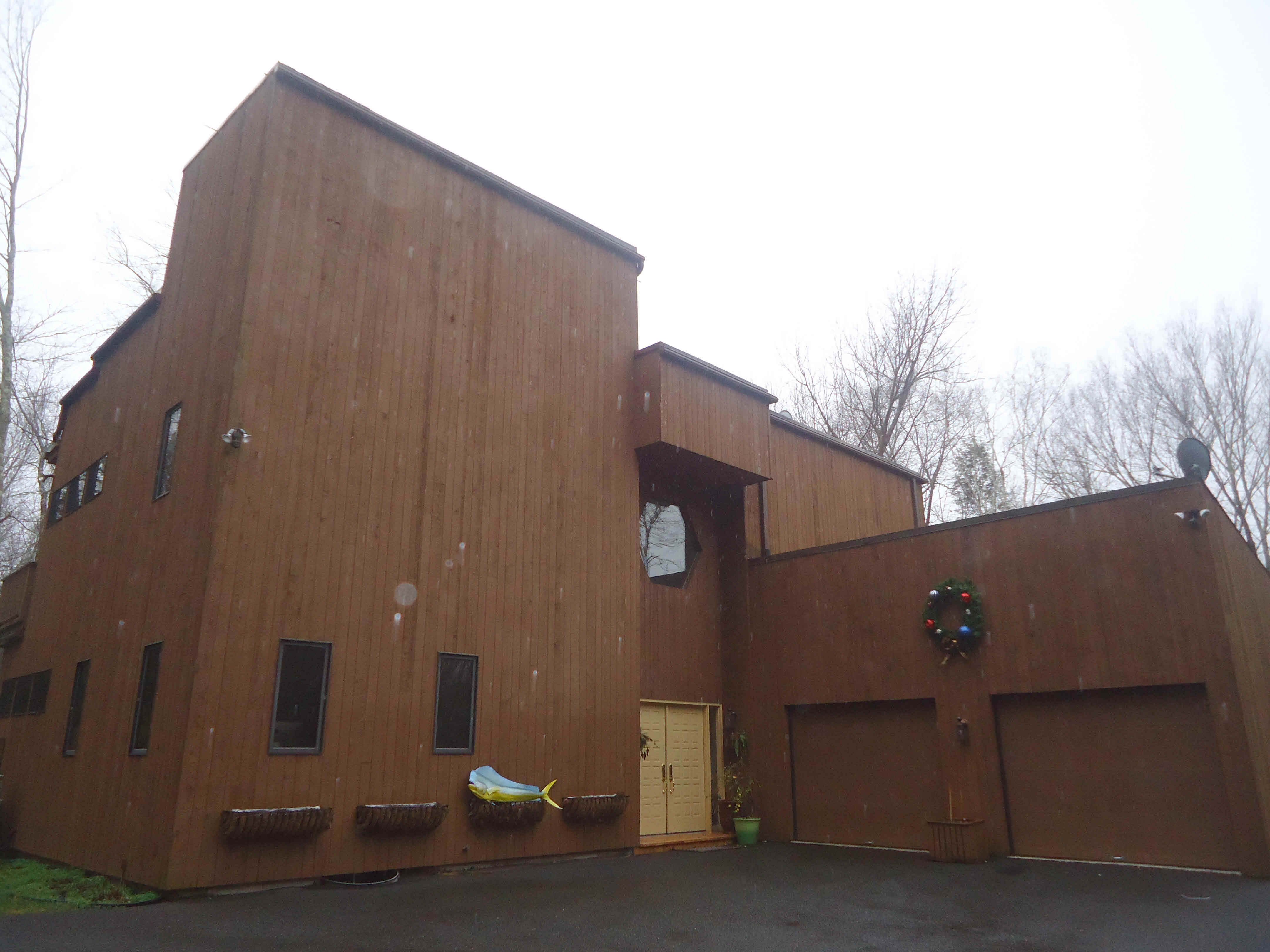 Building photograph for 48 FERRET LN